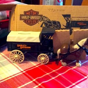 New classic Harley-Davidson Delivery Wagon Bank